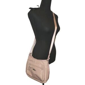 NWOT! Baggallini Light Blush Pink Uptown Bagg With Rfid Wristlet 9.5x8.25